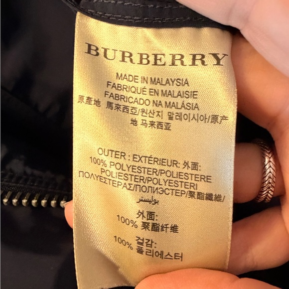 Burberry Navy Rain Coat w/ Foldaway Hood EUC, US Size 14 OFFERS ACCEPTED - Picture 6 of 10